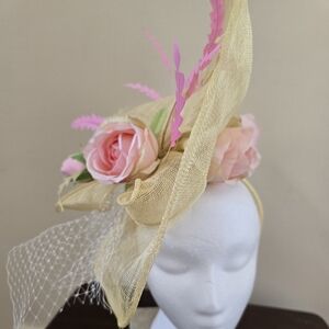 Elegant Gold and Pink Floral Derby Fascinator